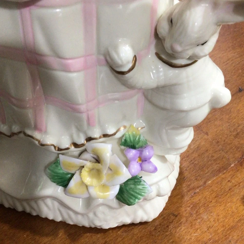 Musical 11” Porcelain Mrs Easter Bunny Figurine
